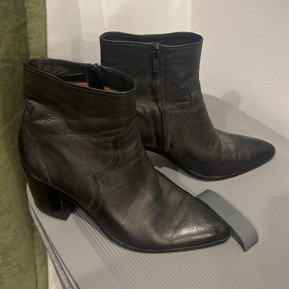 Frye Flynn boot